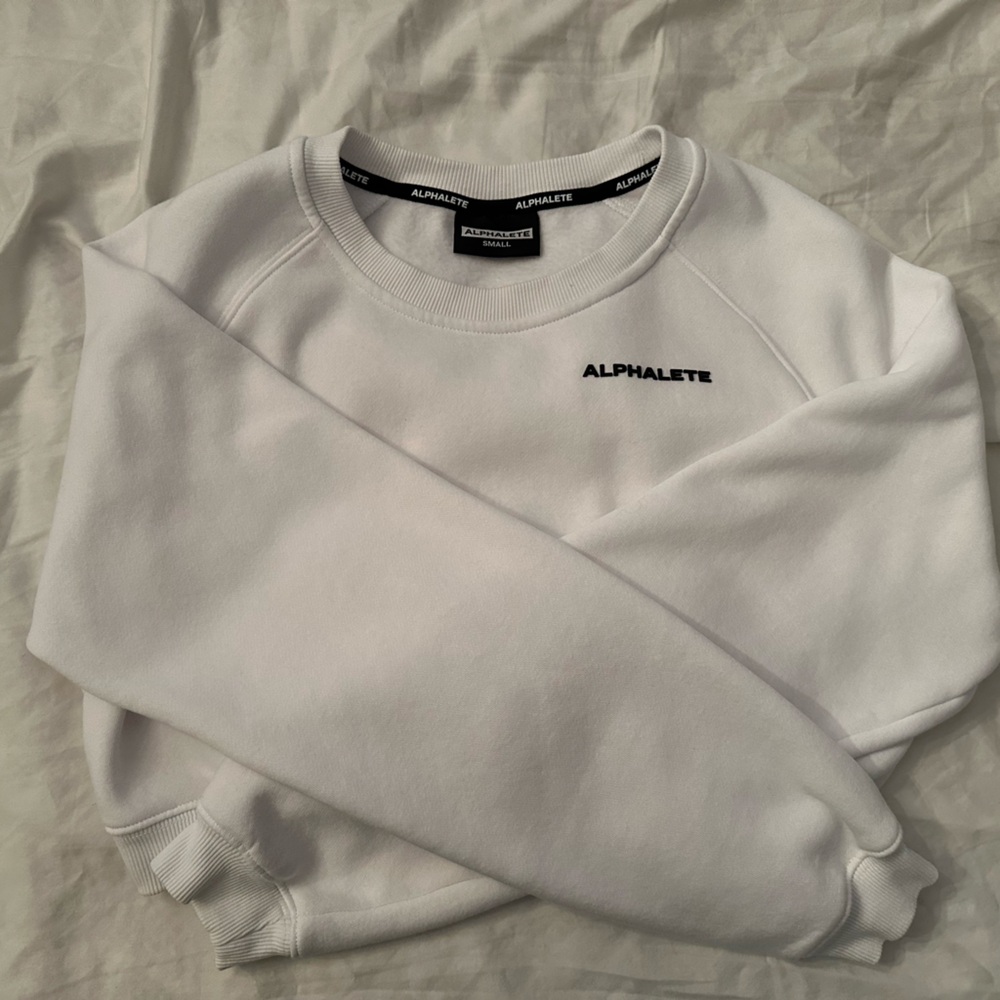 alphalete white cropped sweatshirt, great condition worn once